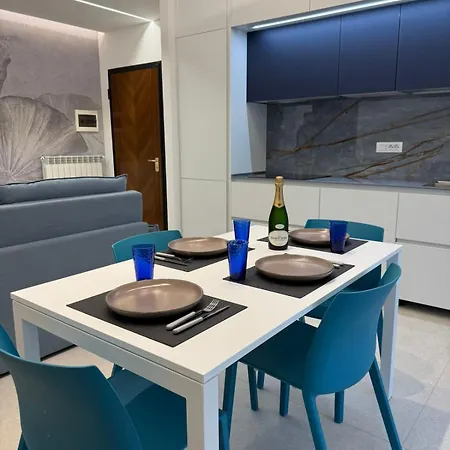 Apartment Two-room With Garden Lambrugo